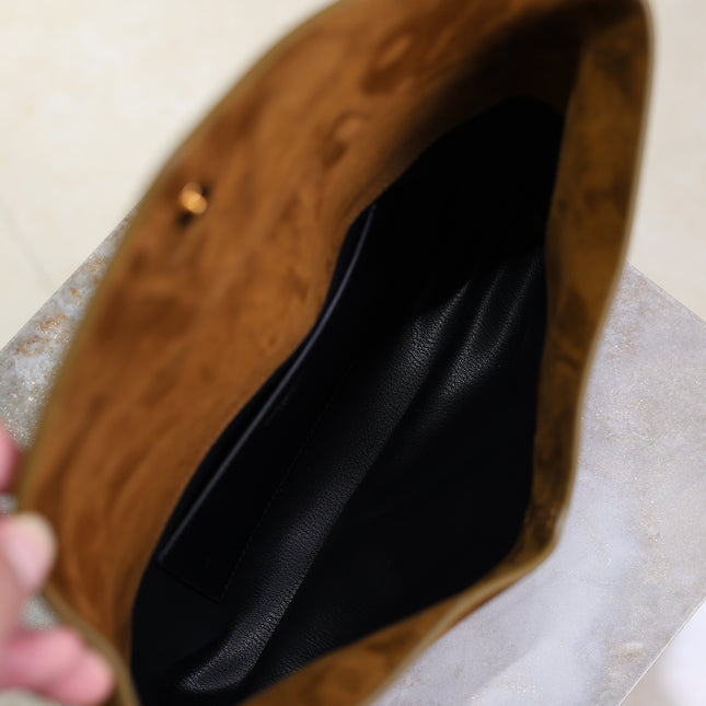 YSL 25S CASSANDRE LARGE ENVELOPE POUCH 29 IN BURNT UMBER SUEDE GOLD HARDWRE