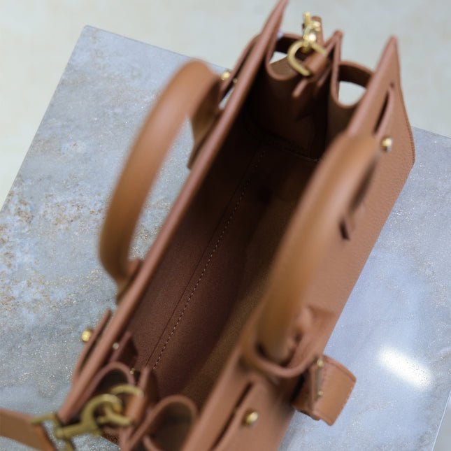 YSL 25S SAC DE JOUR MM 26 IN CHESTNUT BROWN SUPPLE GRAINED CALFSKIN