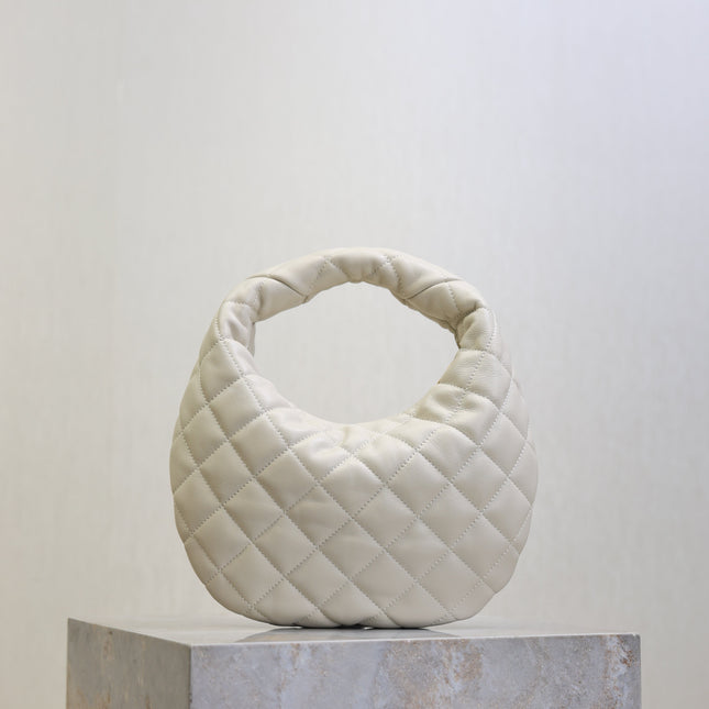 YSL 25S ICARINO 17 IN WHITE QUILTED CALFSKIN GOLD HARDWRE