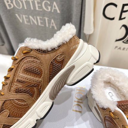 DIOR CHRONO SNEAKER 25S IN BROWN SUEDE AND MESH FABRIC