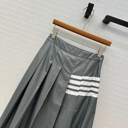 THOM BROWNE MID-LENGTH PLEATED SKIRT IN GRAY