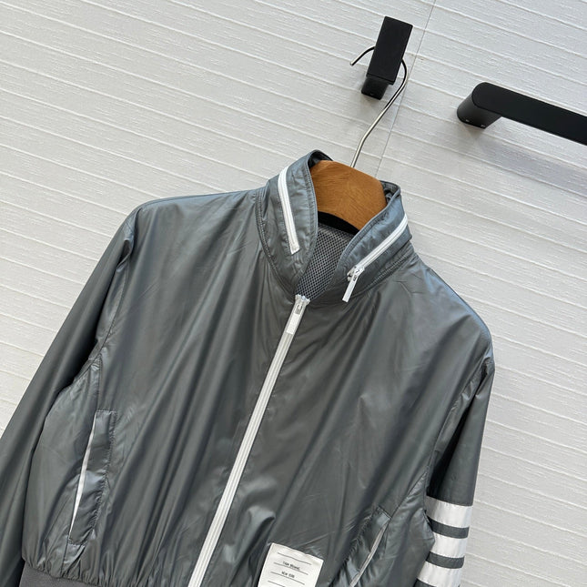 THOM BROWNE STAND COLLAR ZIP-UP JACKET IN GREY