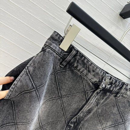 CHANEL DENIM SKIRT WITH DIAMOND PATTERN 276112