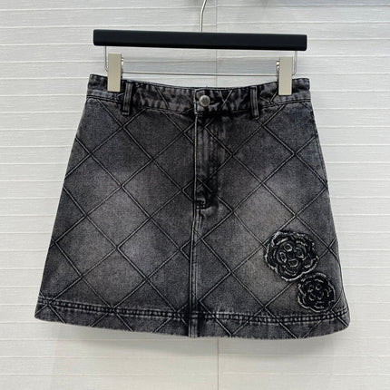 CHANEL DENIM SKIRT WITH DIAMOND PATTERN 276112