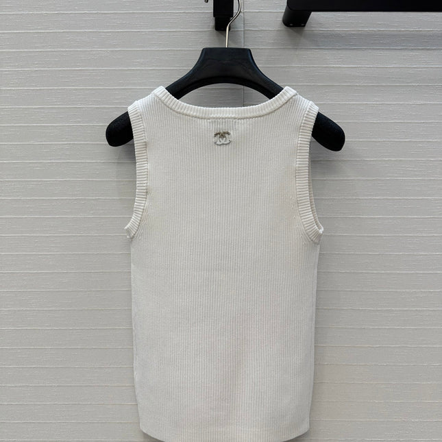 CHANEL SLEEVELESS TOP STYLE 62