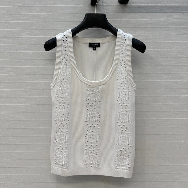 CHANEL SLEEVELESS TOP STYLE 62