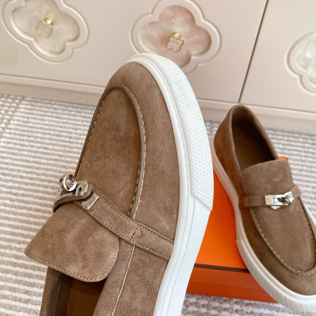 HM 25S SLIP-ON IN BROWN SUEDE WITH SILVER HARDWARE
