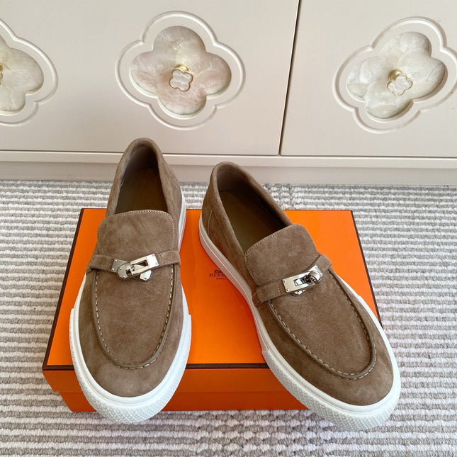 HM 25S SLIP-ON IN BROWN SUEDE WITH SILVER HARDWARE