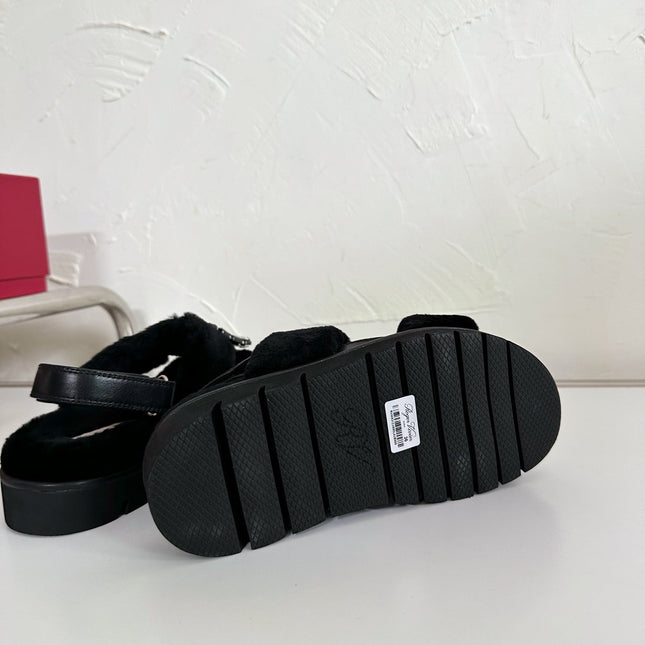 SLIDY VIV' WINTER FUR STRASS BUCKLE SANDALS IN BLACK SHEARLING