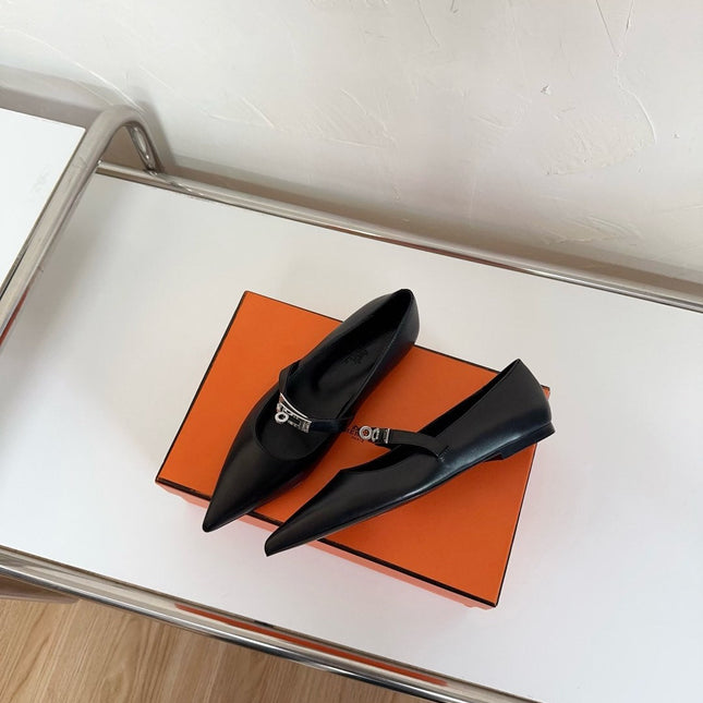 KIARA FLAT PUMP IN BLACK CALFSKIN