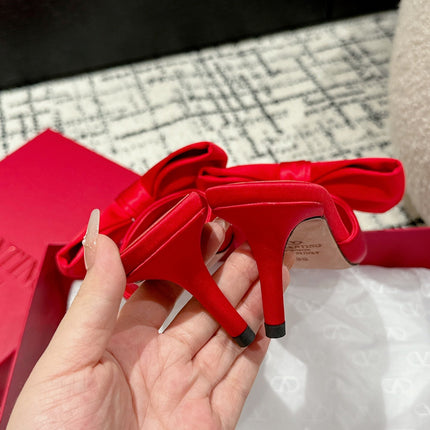 HIGH MULE IN CHERRY RED SILK