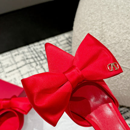 HIGH MULE IN CHERRY RED SILK