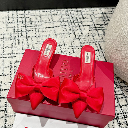 HIGH MULE IN CHERRY RED SILK