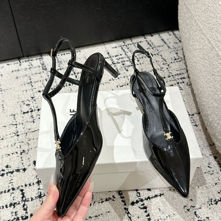 KITTEN T-BAR STRAP PUMP 5 CM IN BLACK PATENT CALFSKIN