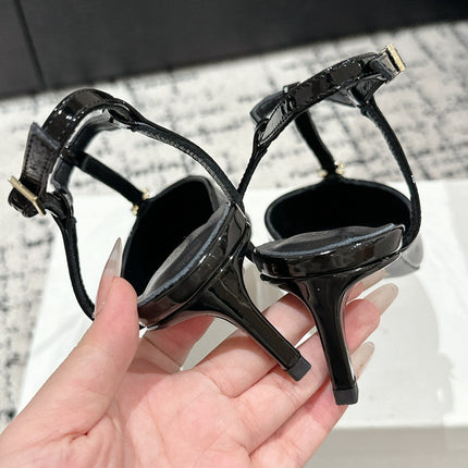 KITTEN T-BAR STRAP PUMP 5 CM IN BLACK PATENT CALFSKIN