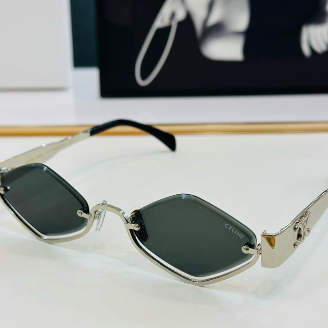 TRIOMPHE SEMI-RIMLESS SUNGLASS CL42117U IN METAL OCTAGON LENSES
