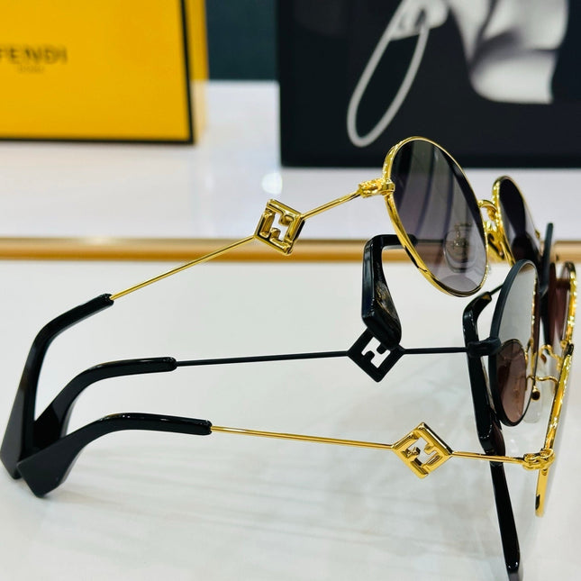 FIRST CRYSTAL OVAL FRAME SUNGLASSES E40151 IN METAL