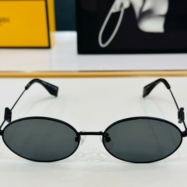 FIRST CRYSTAL OVAL FRAME SUNGLASSES E40151 IN METAL