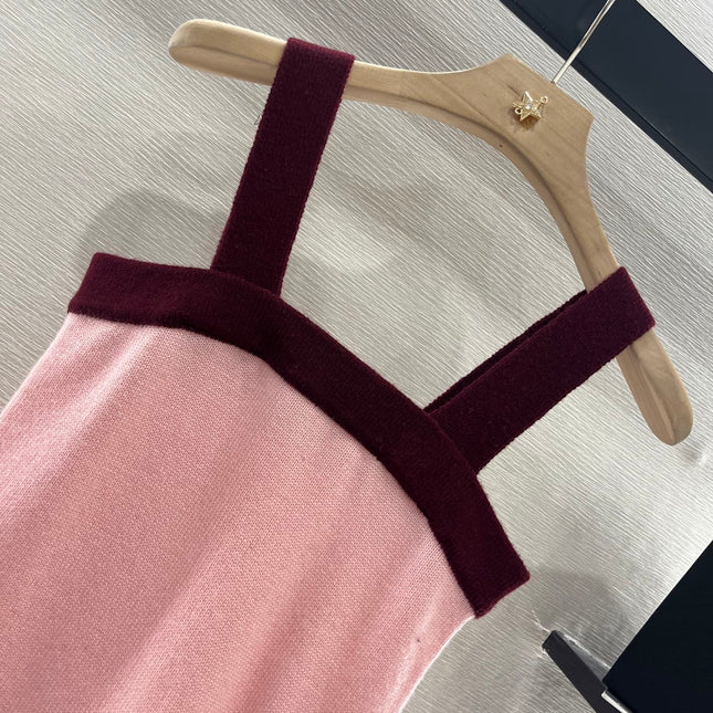 CHANEL FLAT-NECK KNIT CAMISOLE AND STRAIGHT KNIT SKIRT SET 263412