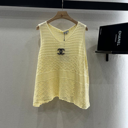 CHANEL LIGHT YELLOW SLEEVELESS KNIT TOP