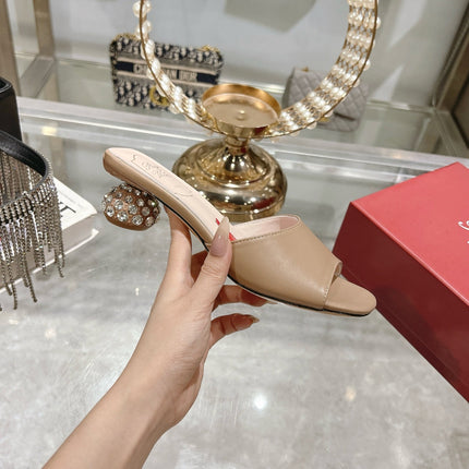 CRYSTAL HEEL MULE IN CAMEL BROWN CALFSKIN