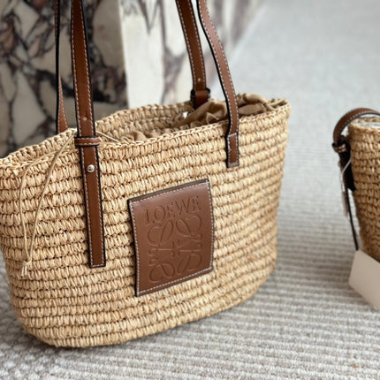 LOE 27 SUMMER WOVEN BASKET IN NATURAL RAFFIA