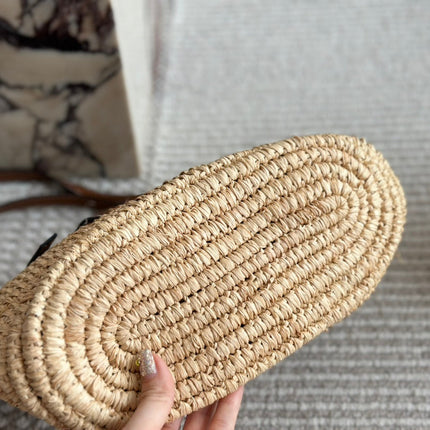 LOE 27 SUMMER WOVEN BASKET IN NATURAL RAFFIA