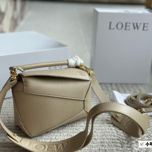 LOE MINI 18 PUZZLE BAG IN DARK CREAM CALFSKIN