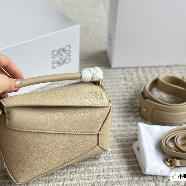 LOE MINI 18 PUZZLE BAG IN DARK CREAM CALFSKIN