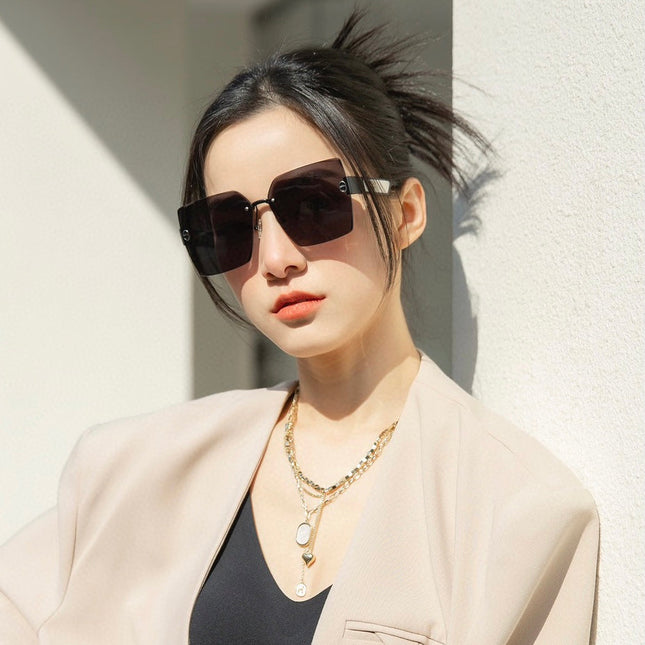 MONTAIGNE SQUARE SUNGLASS CD7159 IN ACETATE