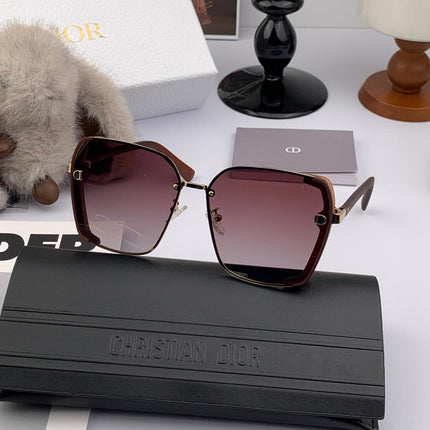 MONTAIGNE SUNGLASS CD9357 IN ACETATE