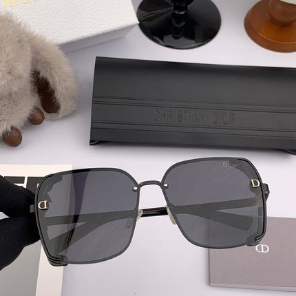 MONTAIGNE SUNGLASS CD9357 IN ACETATE