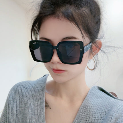 MONTAIGNE SUNGLASS CD0805 IN ACETATE