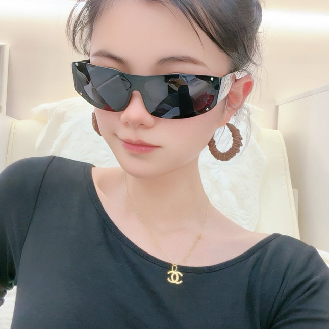 RECTANGULAR SUNGLASSES CH2507 IN ACETATE