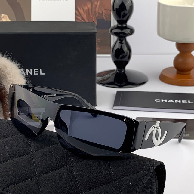 RECTANGULAR SUNGLASSES CH2507 IN ACETATE