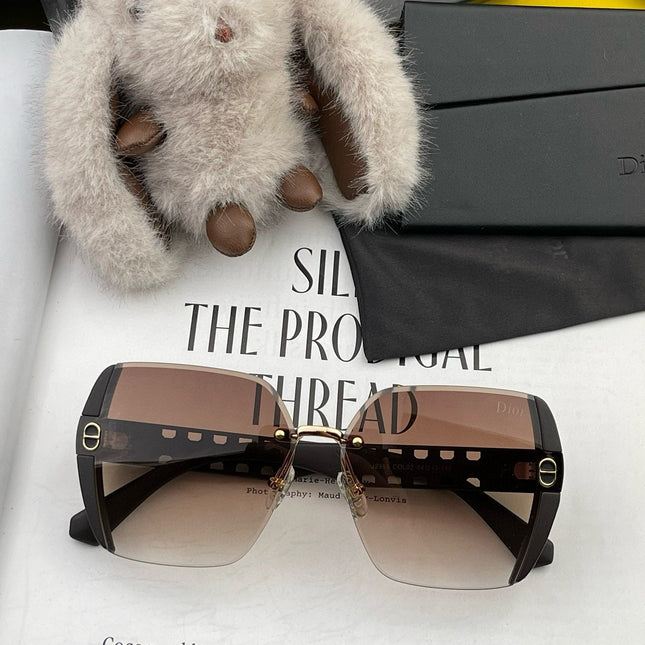 MONTAIGNE SQUARE SUNGLASS CD5296 IN ACETATE