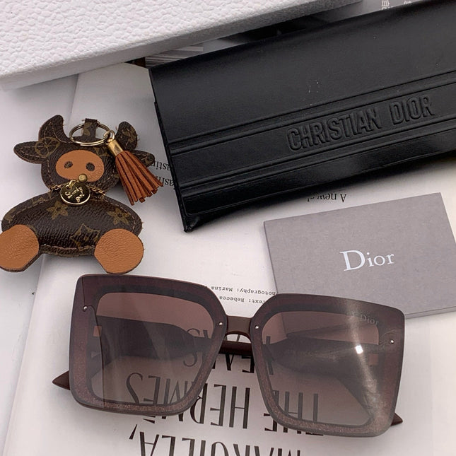 MONTAIGNE SQUARE SUNGLASS D6227 IN ACETATE