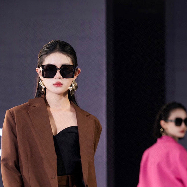 MONTAIGNE SQUARE SUNGLASS D5290 IN ACETATE