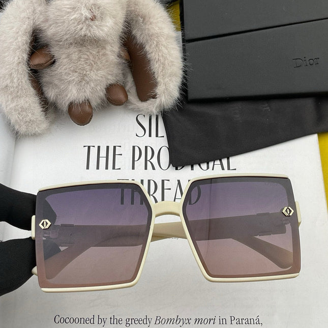 MONTAIGNE SUNGLASS CD9781 IN ACETATE