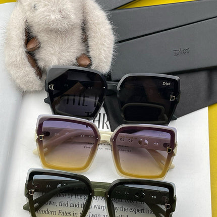 MONTAIGNE SUNGLASS CD2590 IN ACETATE