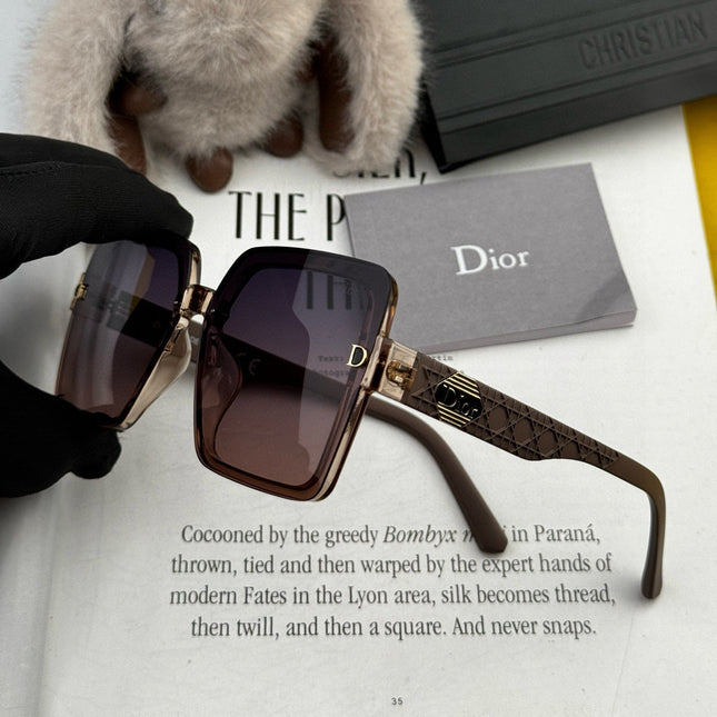 MONTAIGNE SUNGLASS CD6251 IN ACETATE