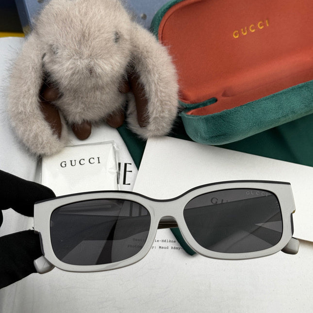 RECTANGULAR FRAME SUNGLASSES G0110 IN ACETATE