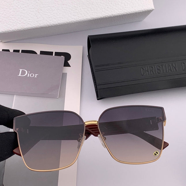 MONTAIGNE SUNGLASS CD7190 IN ACETATE