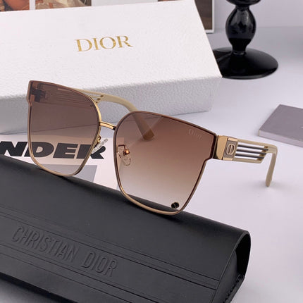 MONTAIGNE SUNGLASS CD7190 IN ACETATE