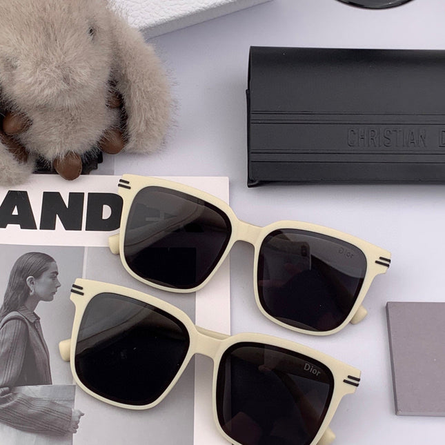 MONTAIGNE SUNGLASS CD195 IN IVORY ACETATE