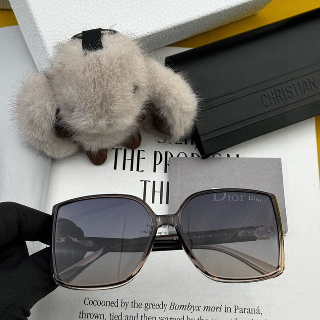 MONTAIGNE SUNGLASS CD0751 IN ACETATE