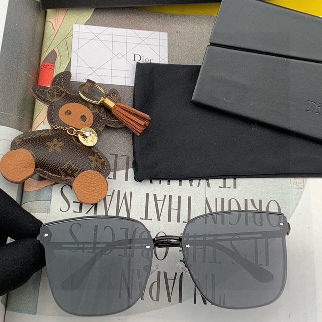 MONTAIGNE SUNGLASS CD1150 IN METAL