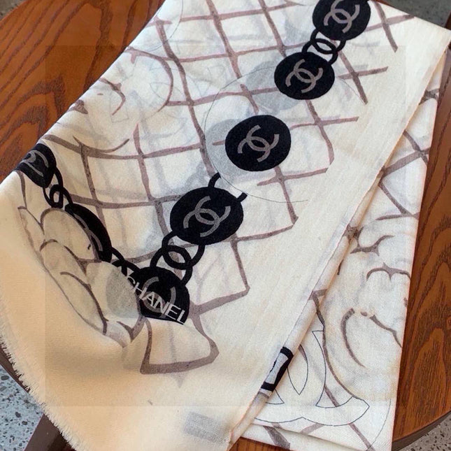 HERMES 25S SCARF 200 IN SILK 724722