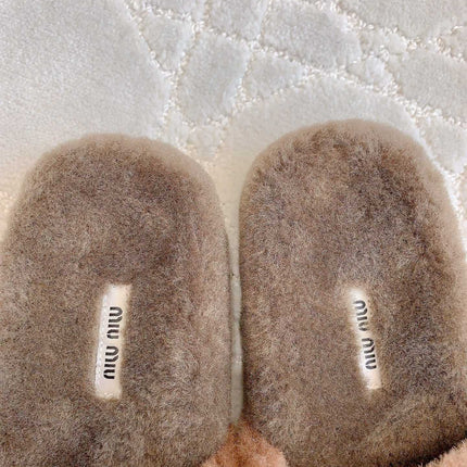 RABBIT FUR SLIPPERS BROWN WITH EMBROIDED LOGO