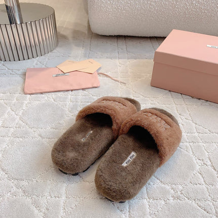 RABBIT FUR SLIPPERS BROWN WITH EMBROIDED LOGO